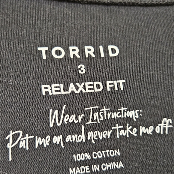 Torrid Black Long Sleeve Top with Lace and Lip Design - Picture 8 of 10